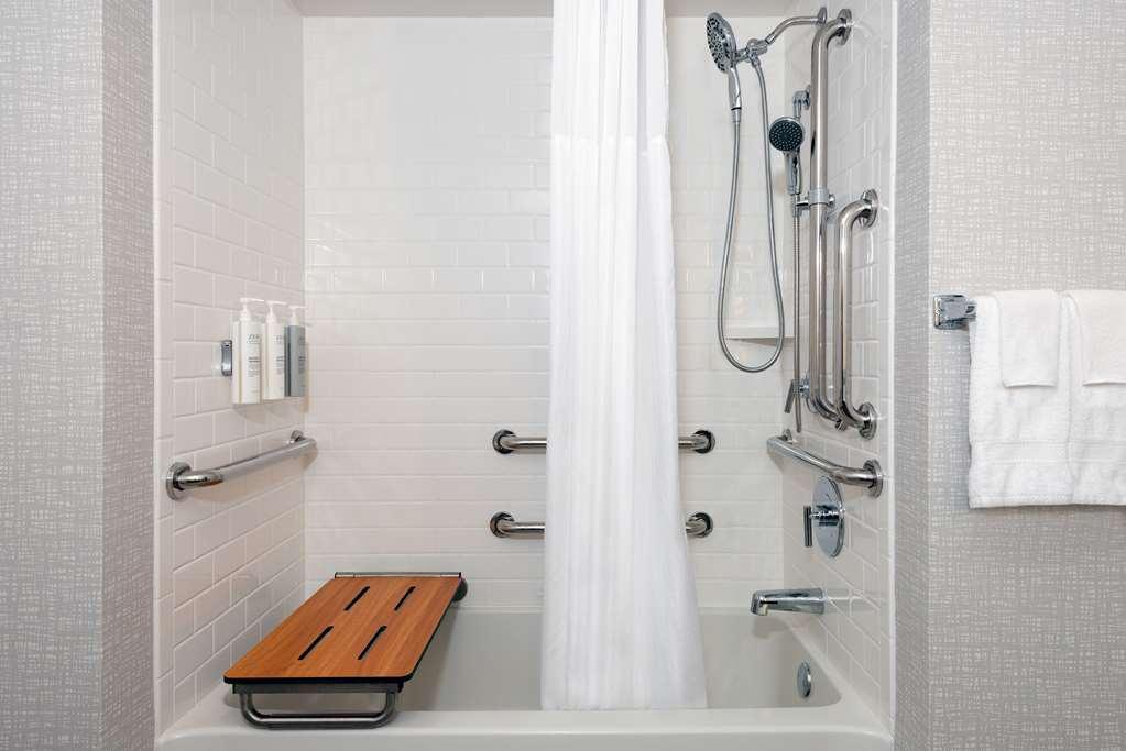 Hampton Inn&Suites Cleveland-Beachwood Zimmer foto